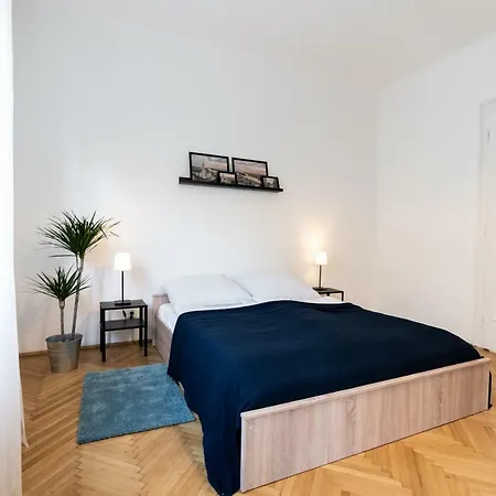 Apartment Korlat Delux