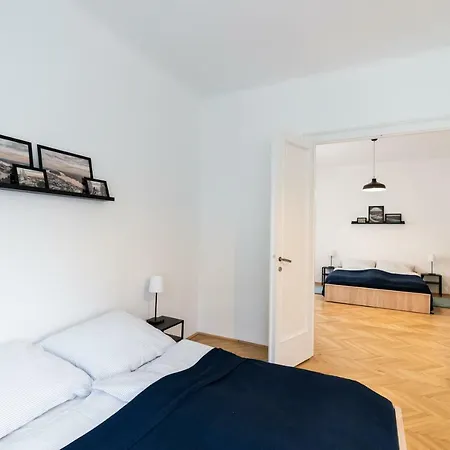 Korlat Delux * Budapest